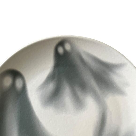 (4) Grammercy Studio Halloween Ghost Salad Plates 8in Matte White Black BOO New - Picture 3 of 13